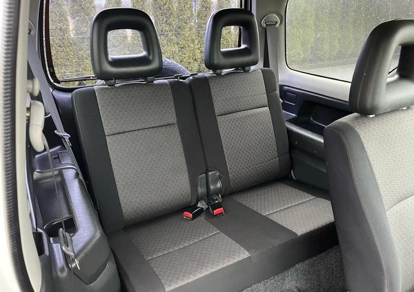 Suzuki Jimny cena 40700 przebieg: 109000, rok produkcji 2005 z Kraków małe 154
